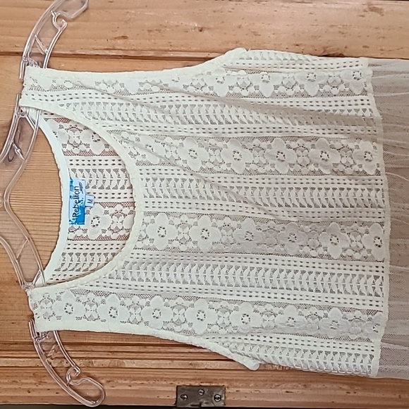 Sheer top - Picture 2 of 5